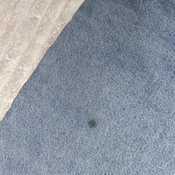 Levis Vintage Short | Size 18 - Picture 4 of 7